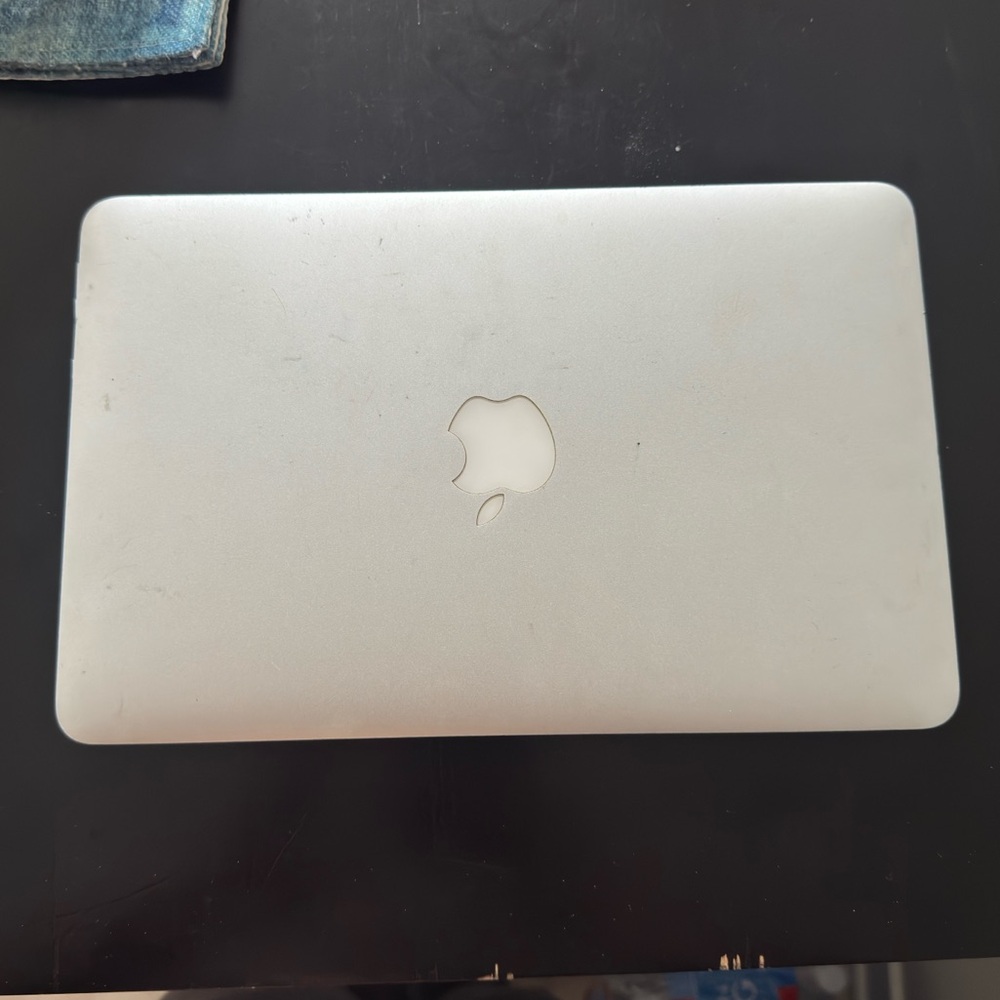 2015 MacBook Air - 11 inch model